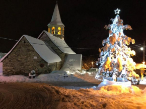 Casa esquí en pueblo junto a Baqueira Beret Ski